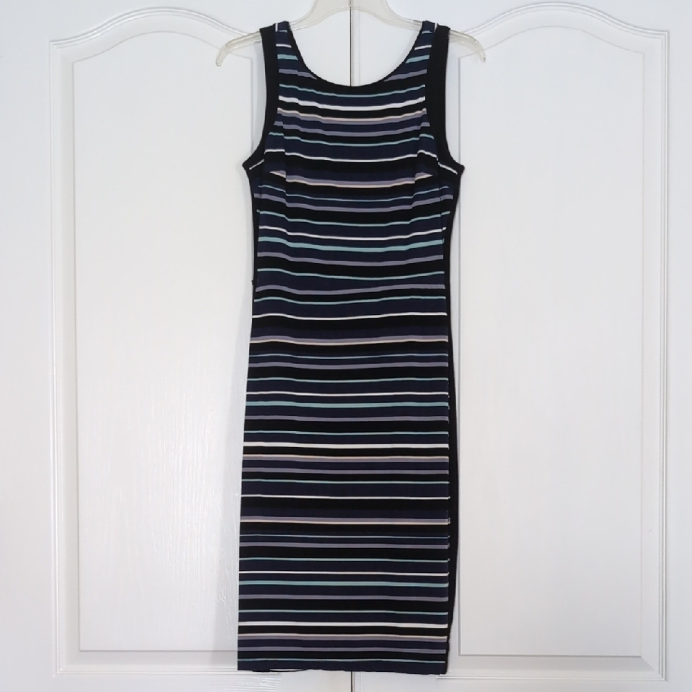 White House Black Market Midi Sleeveless Sheath Dress. Stretch Fabric